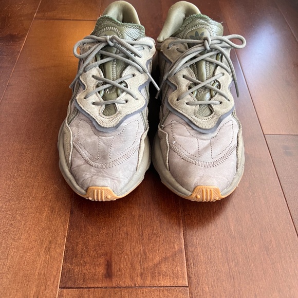 Adidas Oswego Trace Cargo (US men’s 8) - Picture 2 of 2